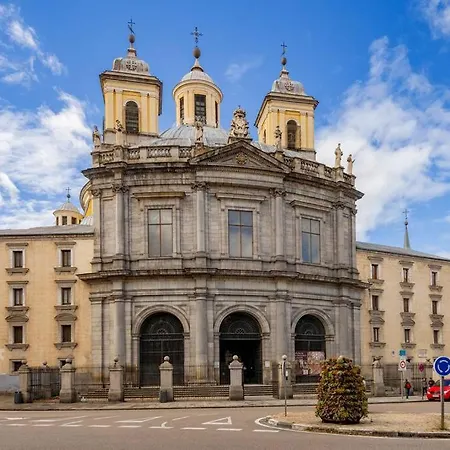 Palacio Real Opera La Latina Madrid Exterior photo