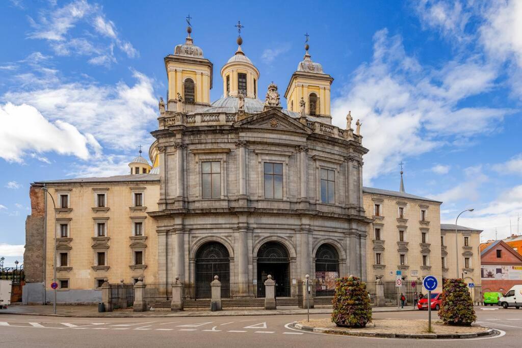 Palacio Real ópera La Latina Apartment Madrid